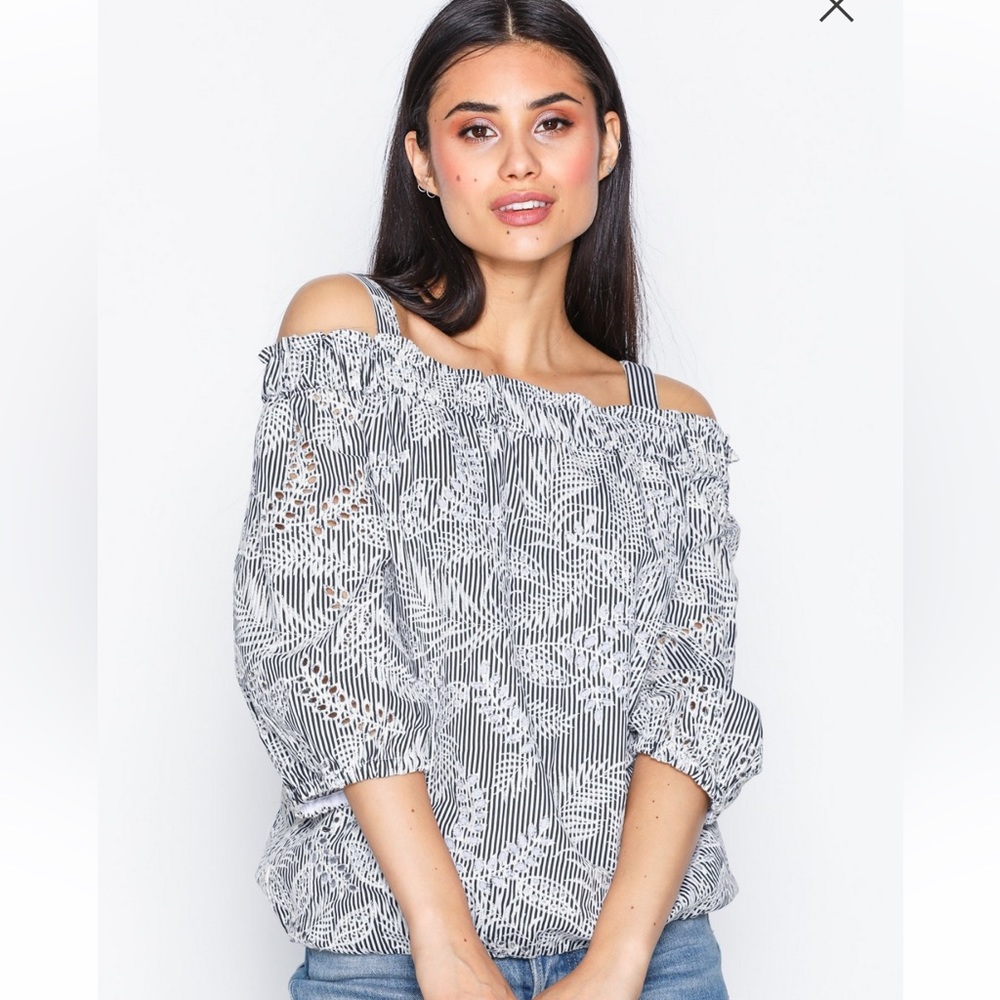 NWT Lauren by Ralph Lauren Off the Shoulder Embroidered Striped Shirt
